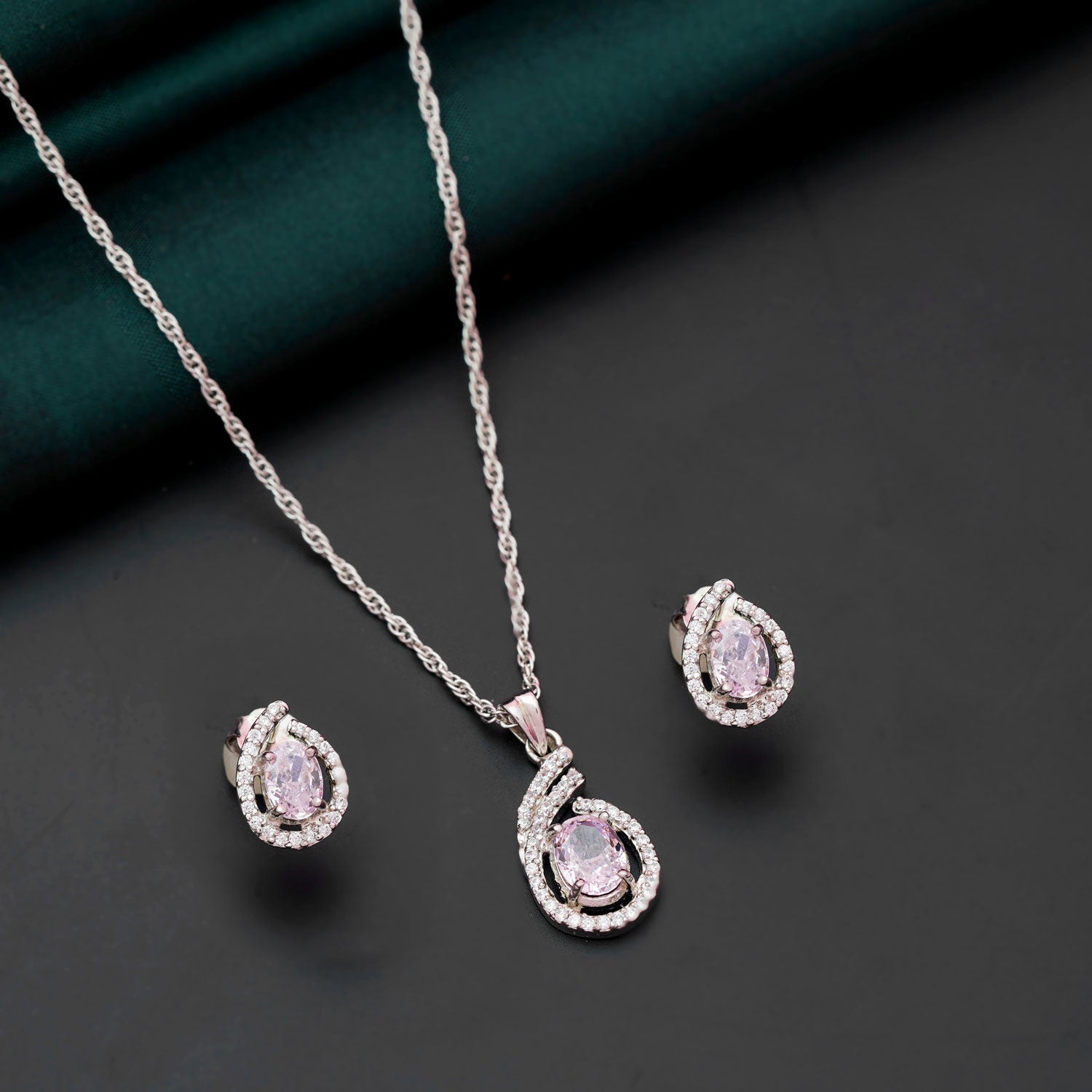 92.5 Sterling Silver Chain with Twilight Touch Pendent Ivanah Silver