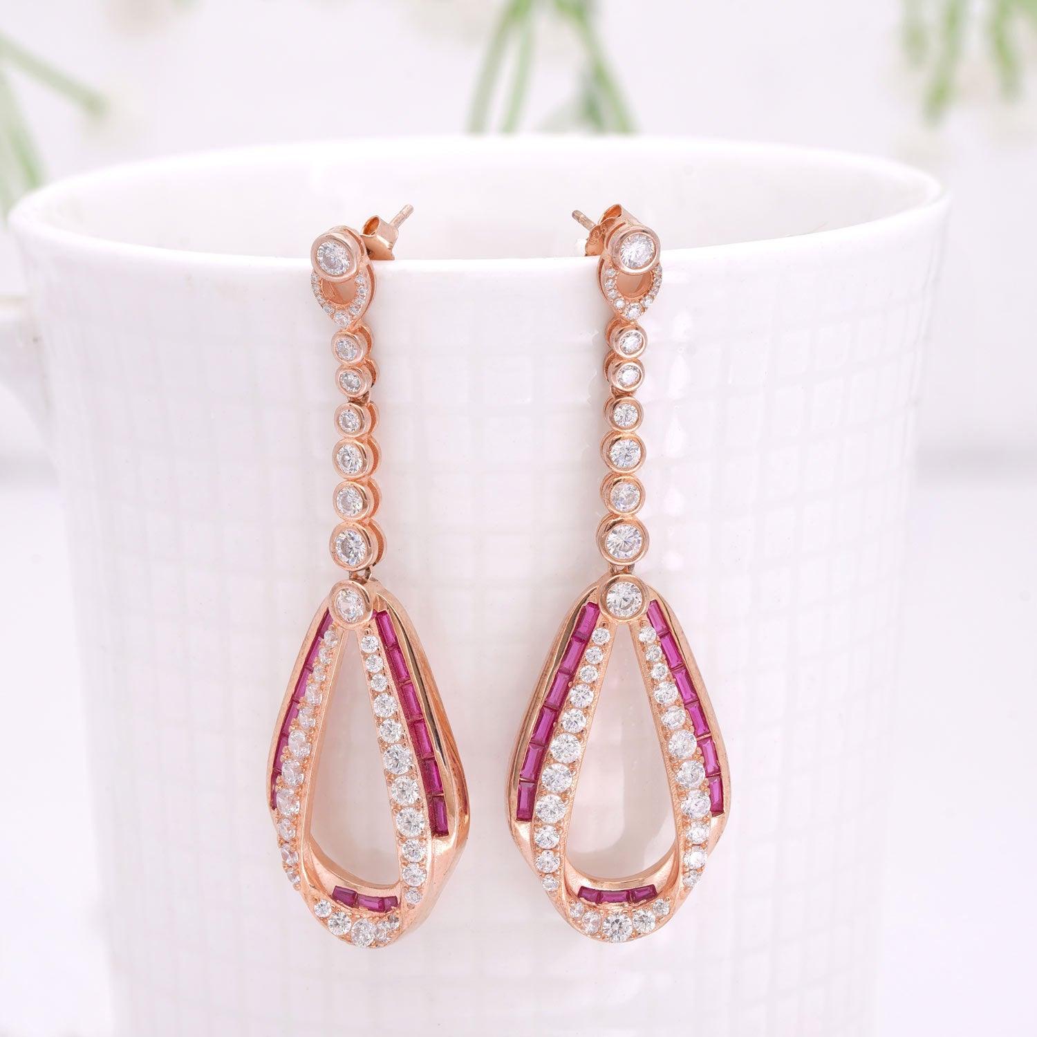 Glamorous Dangler - Ivanah Silver