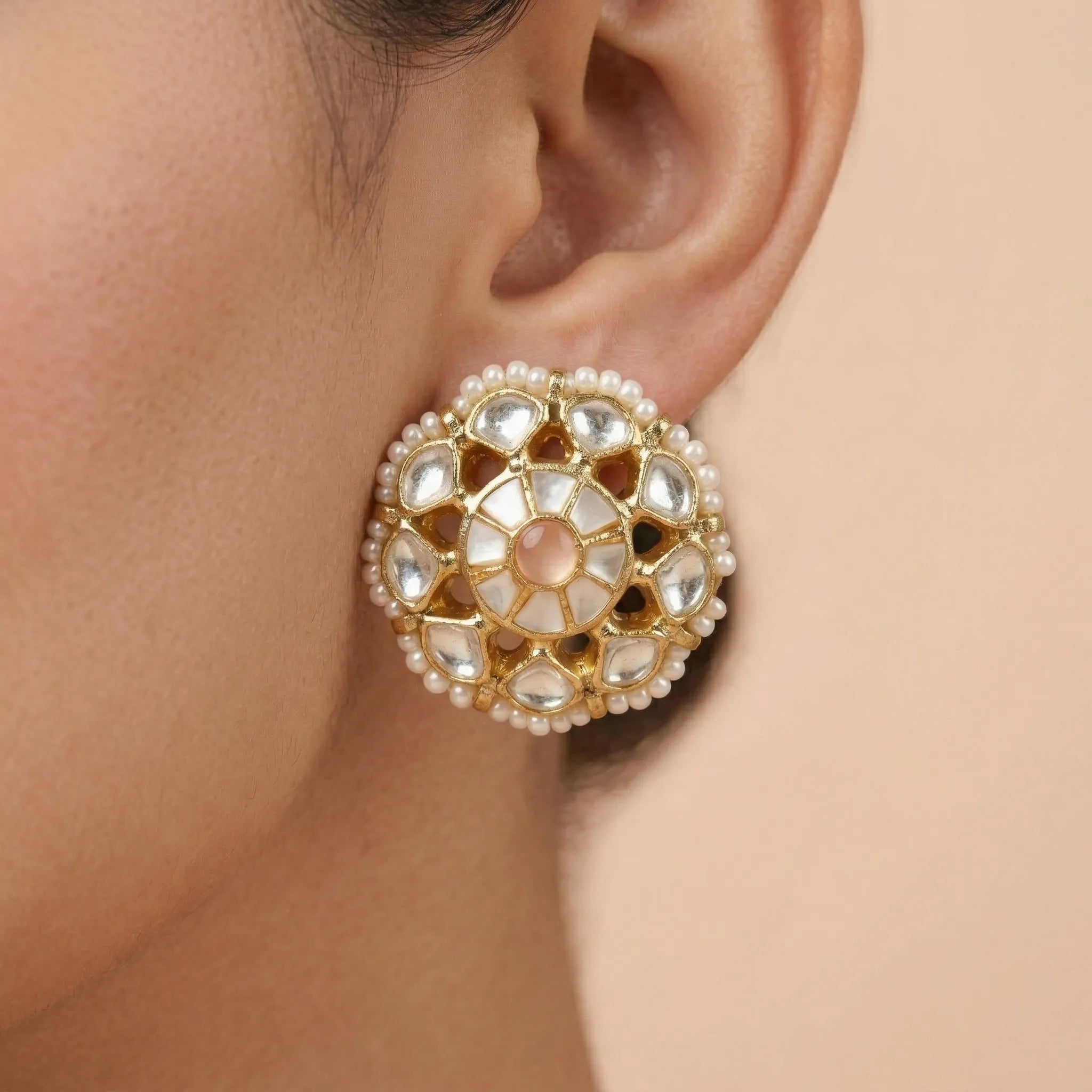 Gold-Plated 92.5 Silver Pearl & Kundan-Style Circular Stud Ivanah Silver