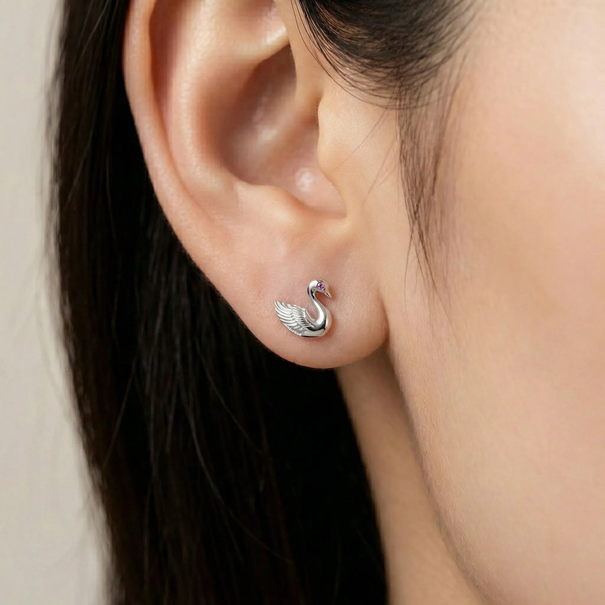 92.5 Silver Graceful Swan Stud Ivanah Silver