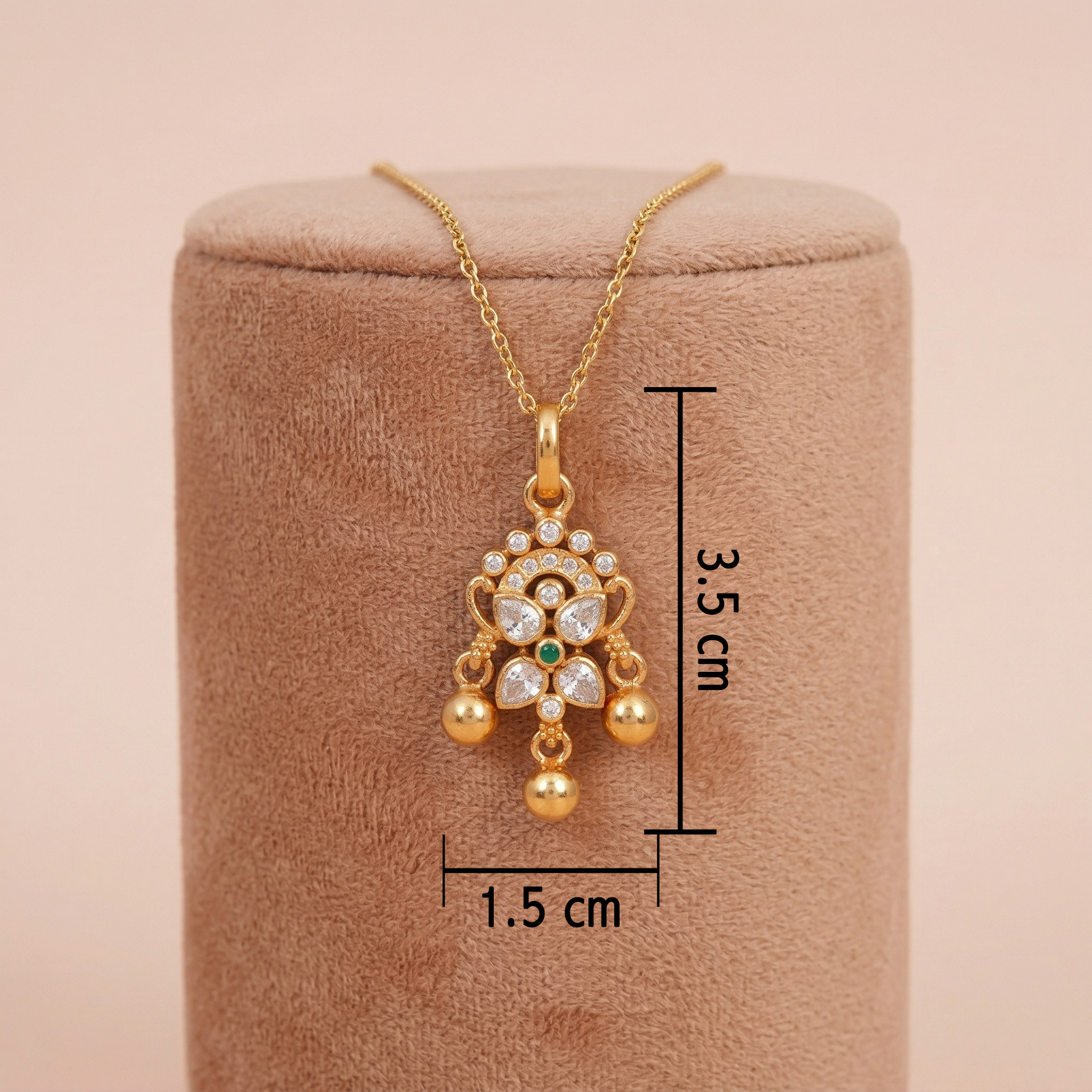 Delicate Gold-Toned Floral Chandelier Pendant Ivanah Silver