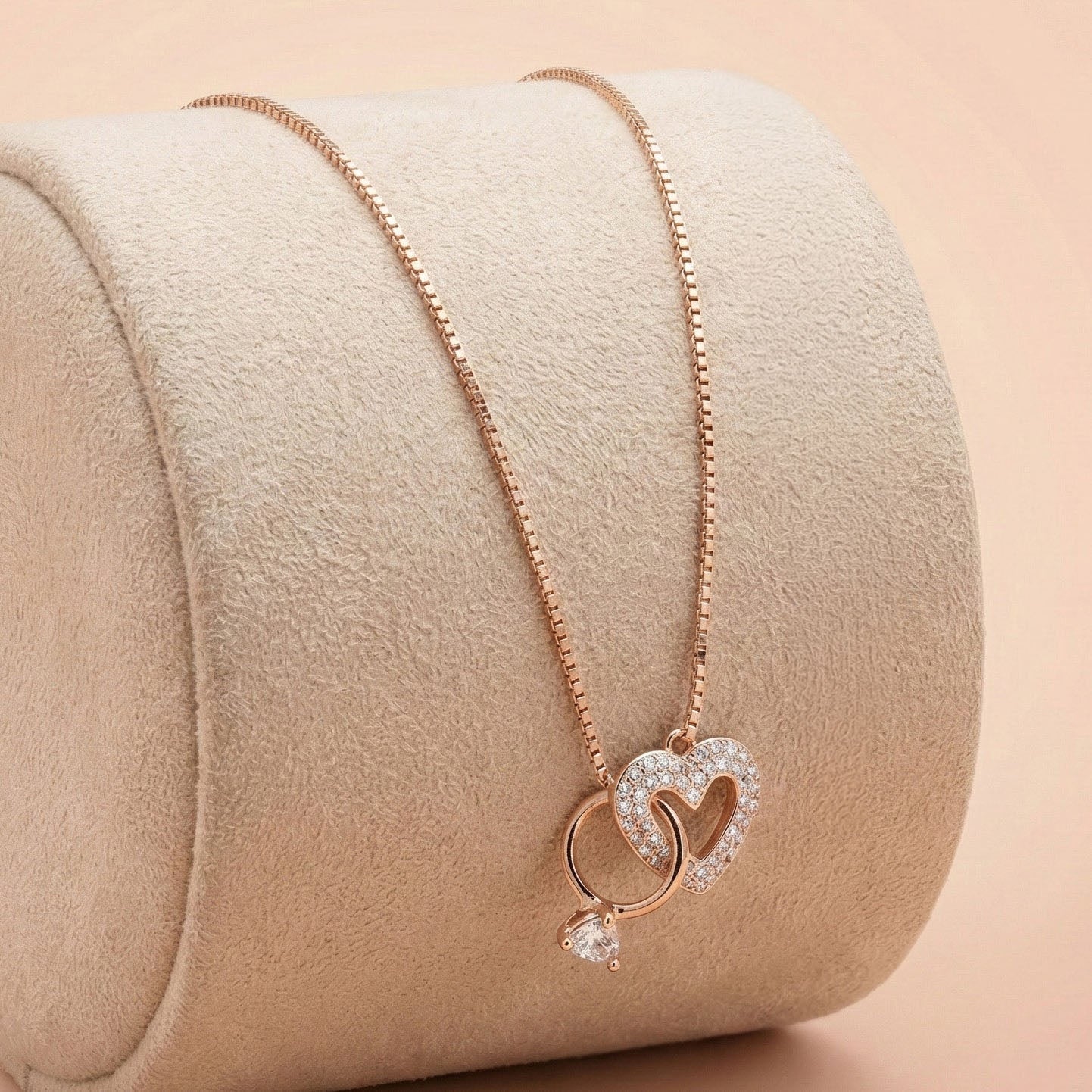 92.5 Interlocking Heart & Ring Chain with Pendant Ivanah Silver