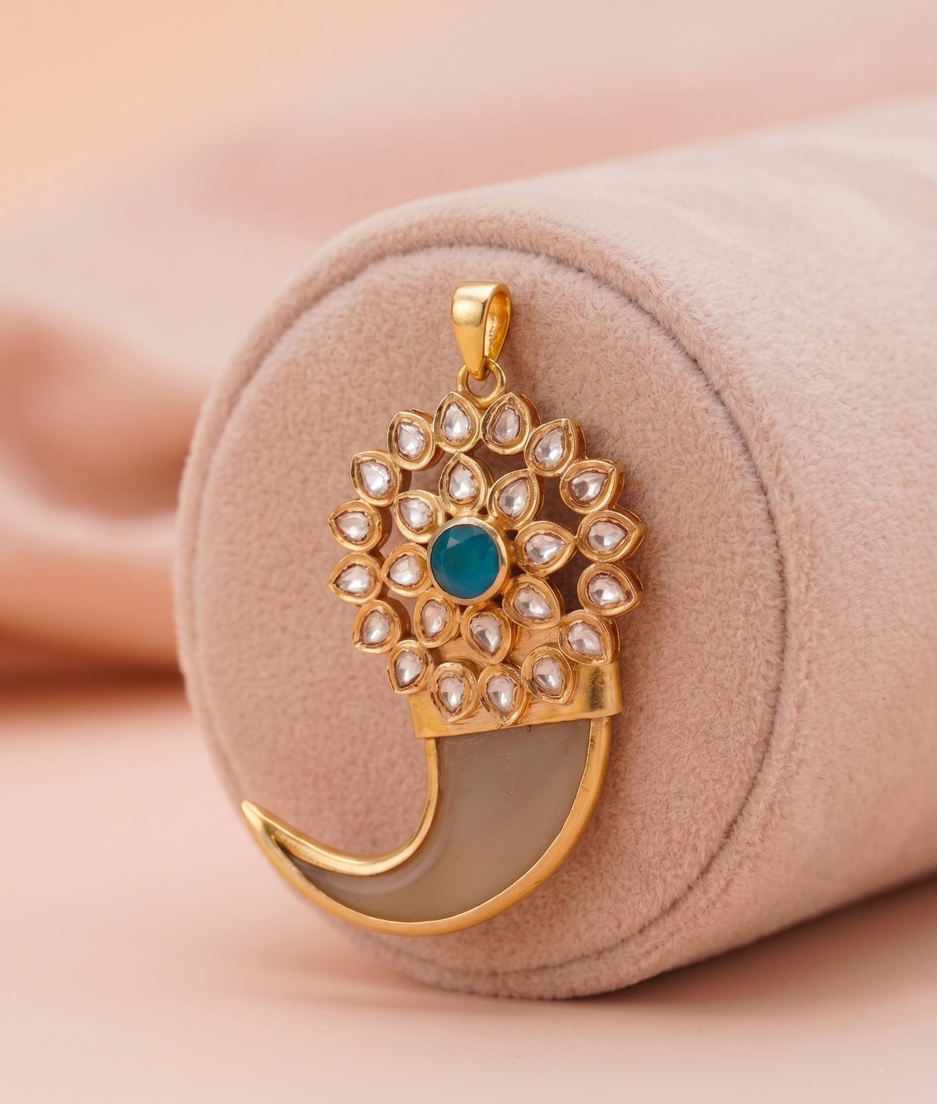 Traditional Gold-Toned Puligoru (Tiger Claw) Pendant Ivanah Silver