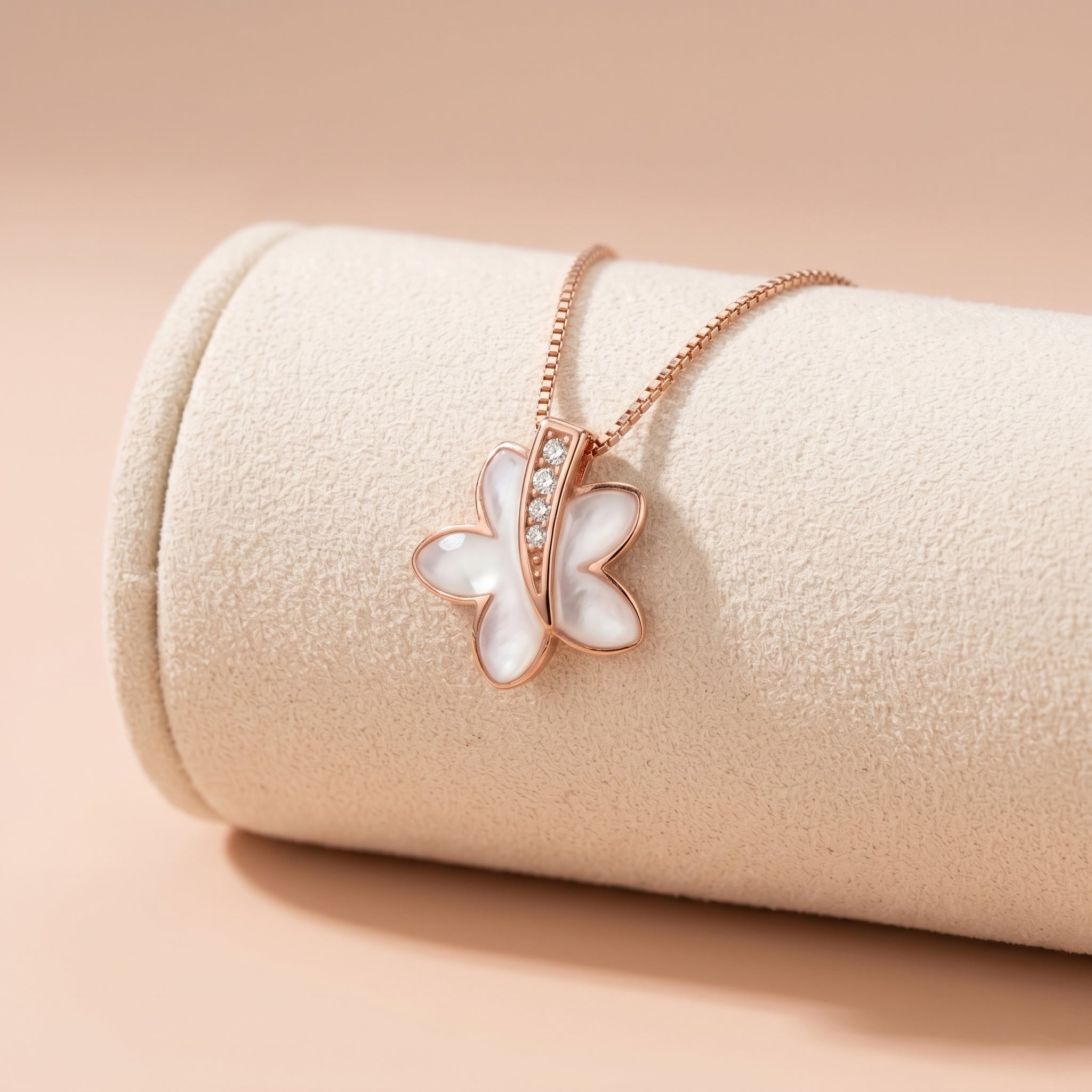Rose Gold Mother-of-Pearl Floral Pendant Ivanah Silver