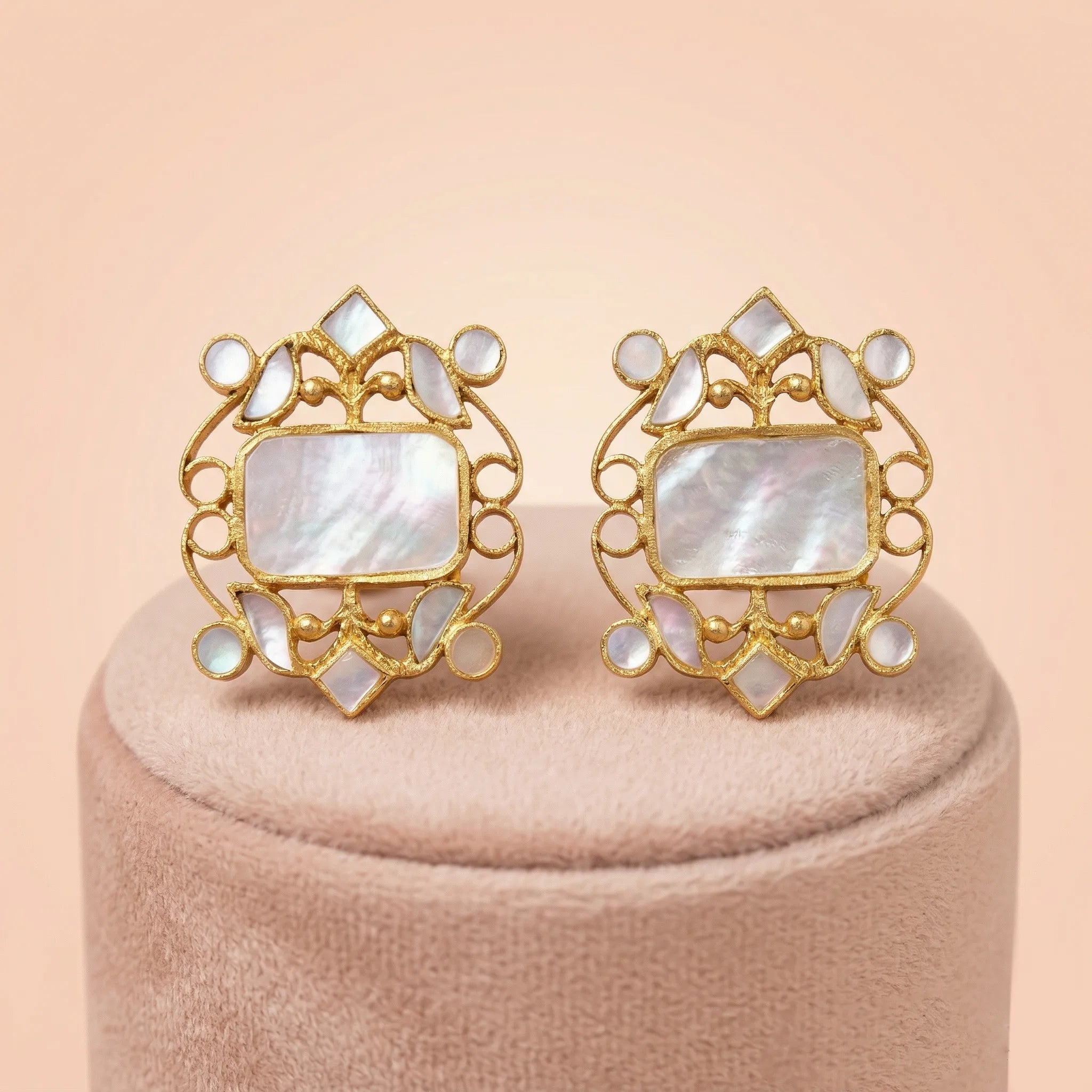 92.5 Silver Gold-Plated Regal Iridescent Stud Ivanah Silver