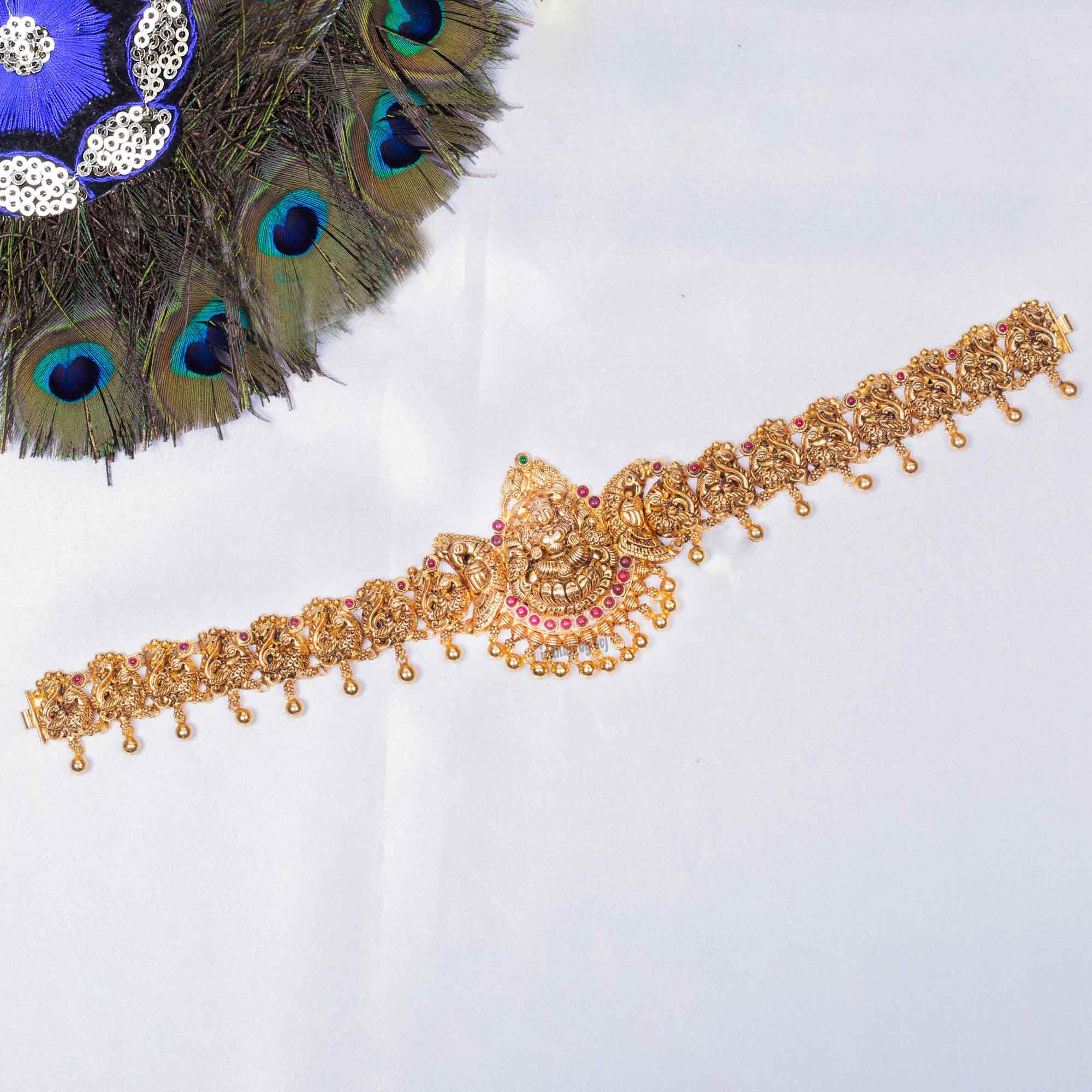 Gold Polish nagas lakshmi Ottiyanam - Ivanah Silver